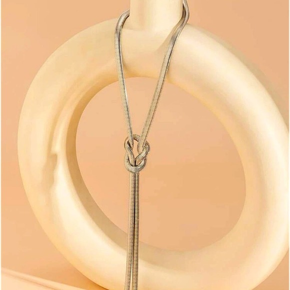 Silver Knot Tassel Snake Flat Herringbone Vintage Necklace - Picture 6 of 9